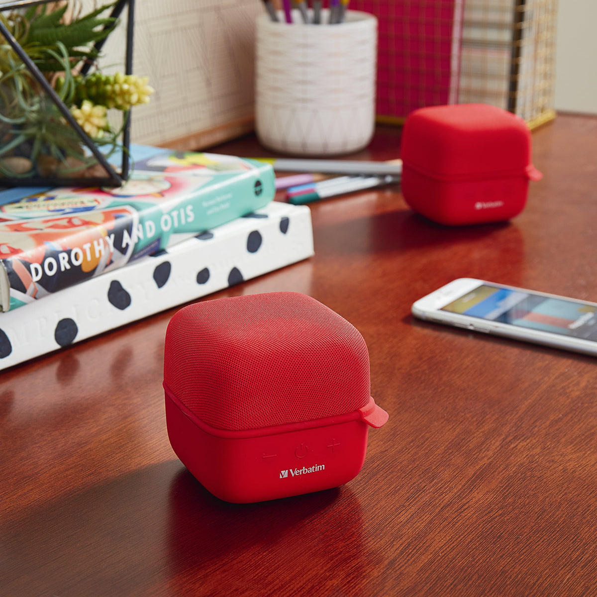 Red Verbatim Wireless Speaker System 70225 - Bluetooth