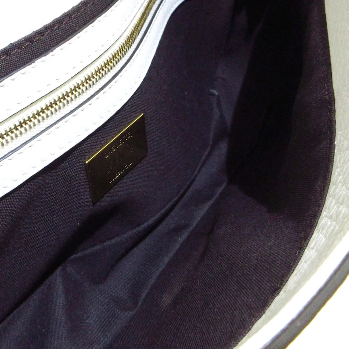 Fendi Shoulder Calf Mania Baguette Leather (Good) Bag Pre-Owned Fila Authenticated White Beaded Unisex